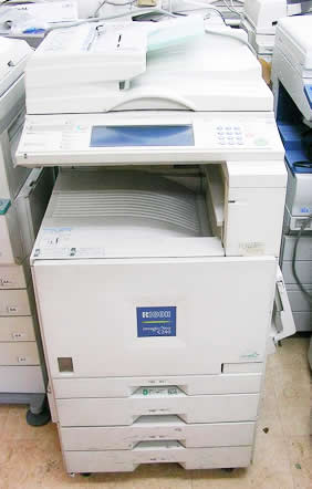 RICOH Imagio NEO C240 �g��摜